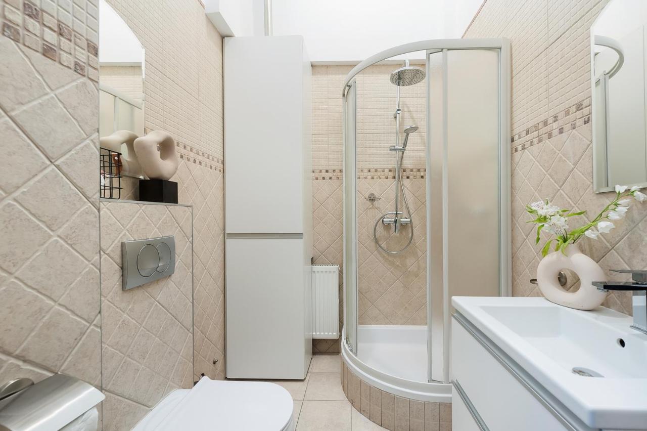 شقة Cracovian House - Loftaffair المظهر الخارجي الصورة